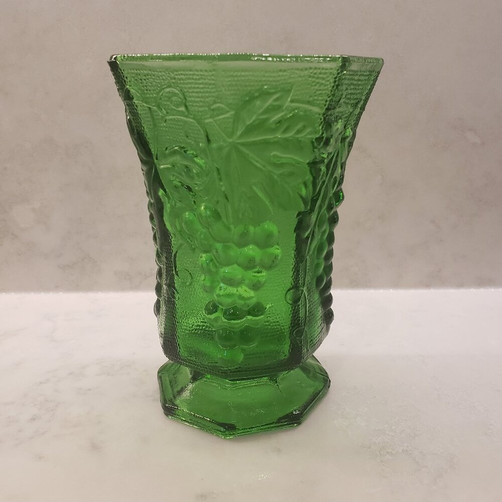 Anchor Hocking Vintage Green Glass Flower Vase Embossed Grapes Leaves Fruits